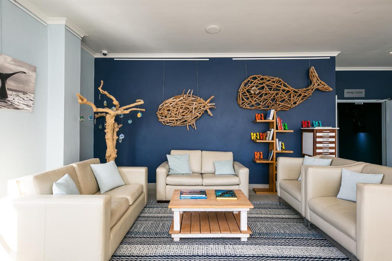 Zzzone Boutique Hostel 허머너스 외부 사진