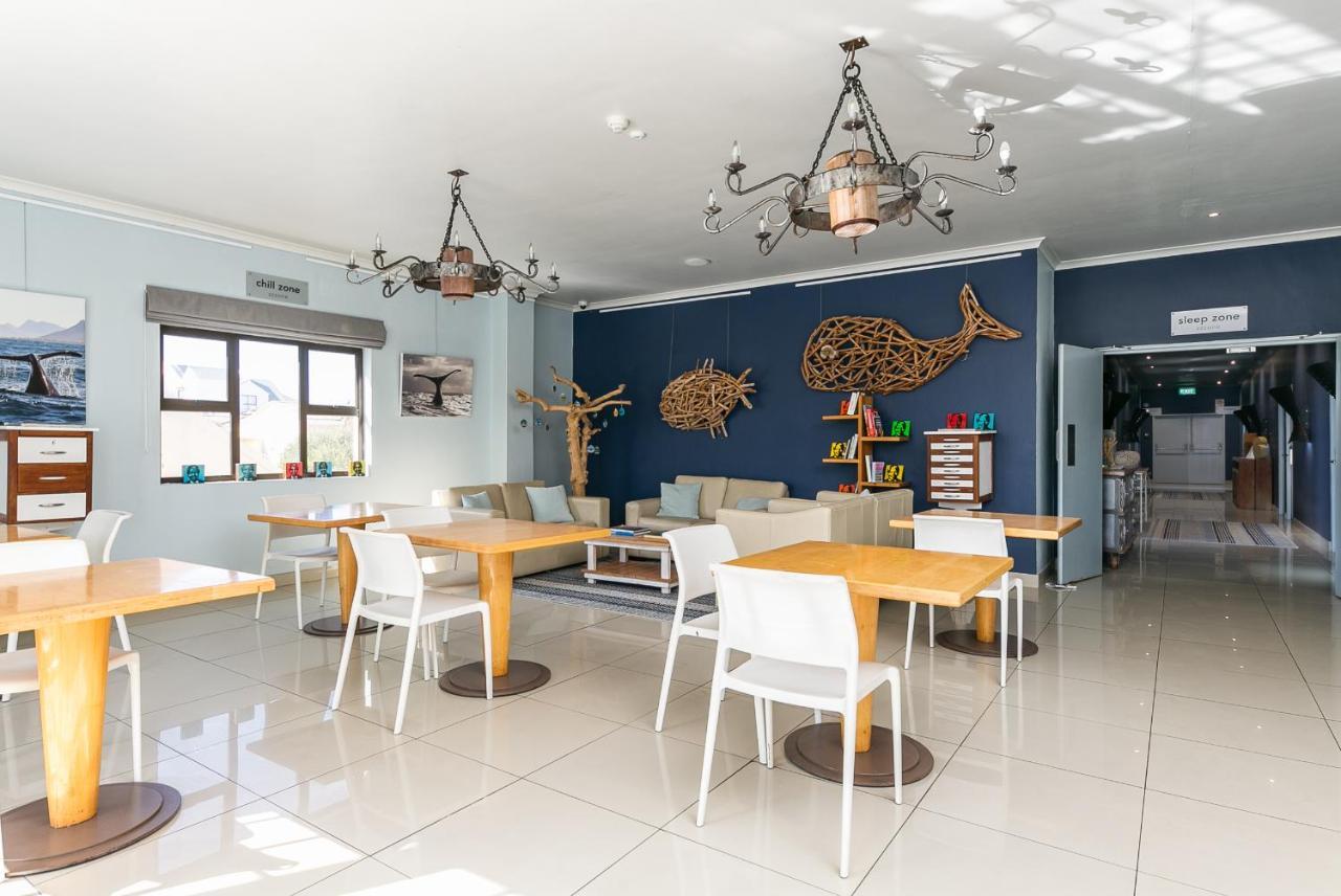 Zzzone Boutique Hostel 허머너스 외부 사진