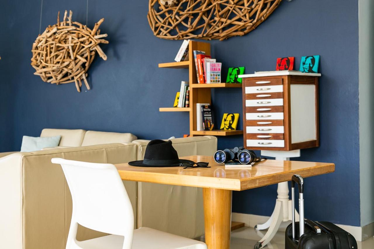 Zzzone Boutique Hostel 허머너스 외부 사진